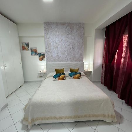 La Casa Di Dafne Apartamento Messina Exterior foto